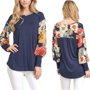 Mai Soli Floral along Sleeve Top Size Small